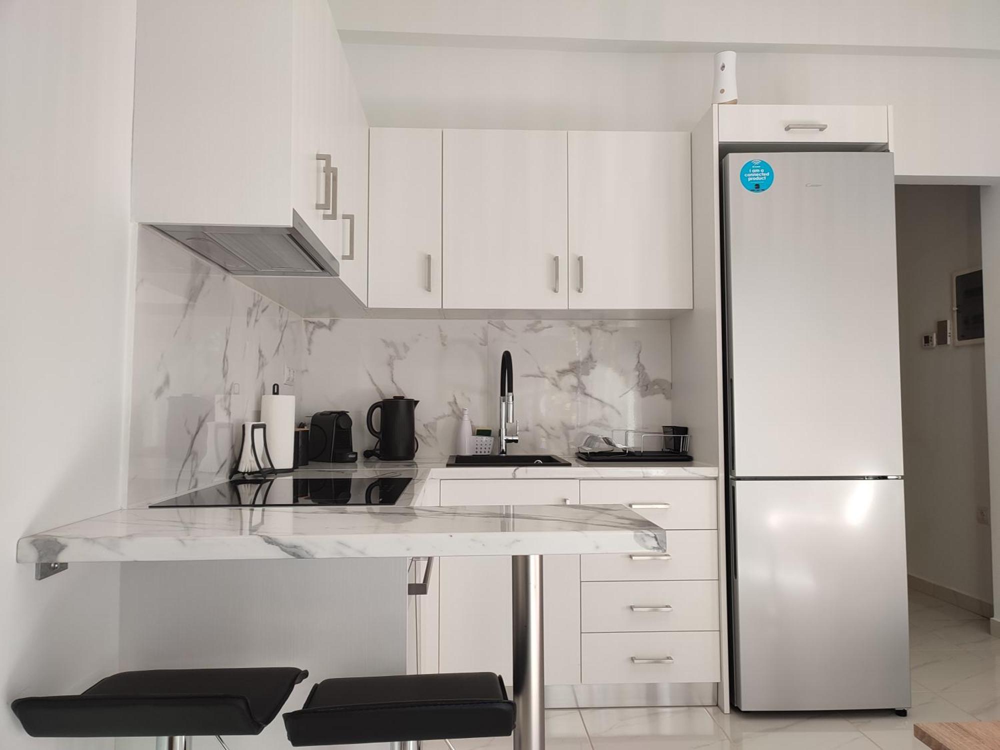 Elegant & Modern Near To Athens Riviera Apartment *